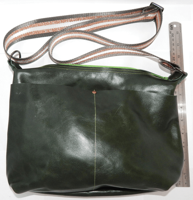 SOLD Large Leather zipped handbag Green